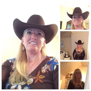 Meet your Posher, Cynthia